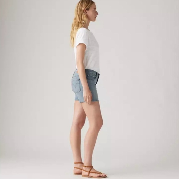 Levi’s Mid Length Denim Shorts 24 Medium Wash Blue Jean Casual Summer Classic - Picture 2 of 9